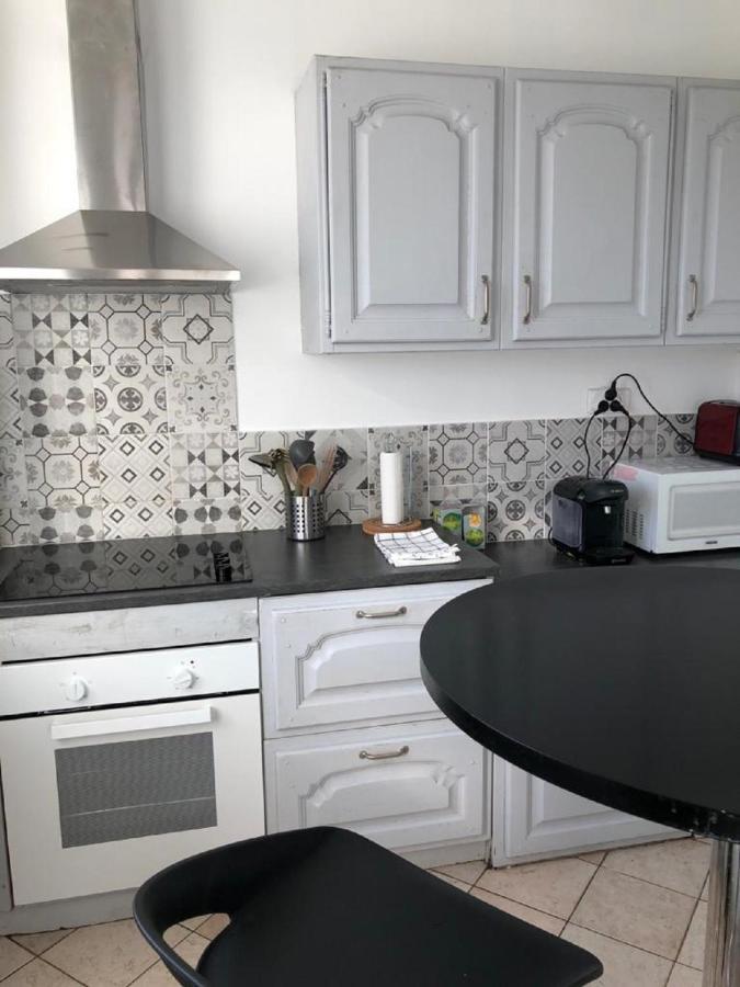 Chambre Paisible Tout Confort Bed & Breakfast Courcouronnes ภายนอก รูปภาพ