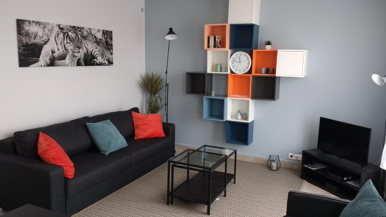 Chambre Paisible Tout Confort Bed & Breakfast Courcouronnes ภายนอก รูปภาพ
